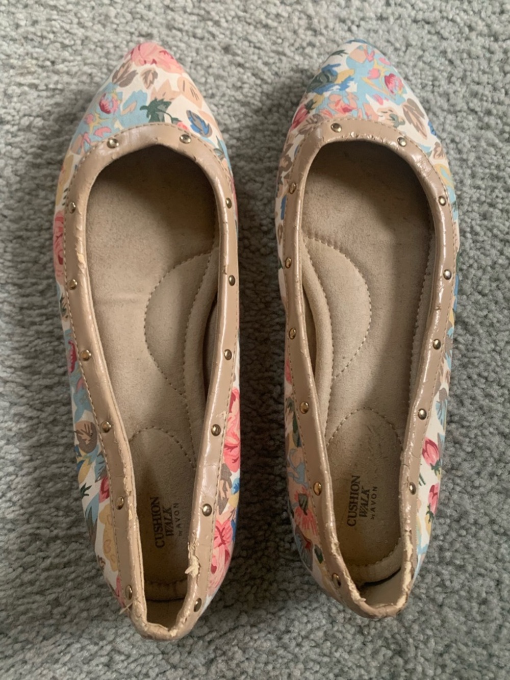 Avon Floral Cushion Walk Beige Trim Flats